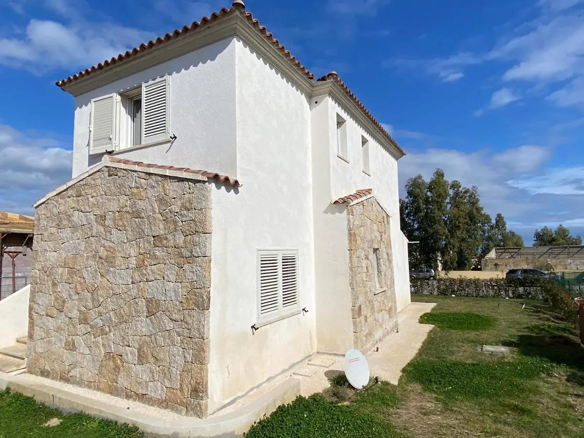 Willa R House II Budoni Dom wakacyjny